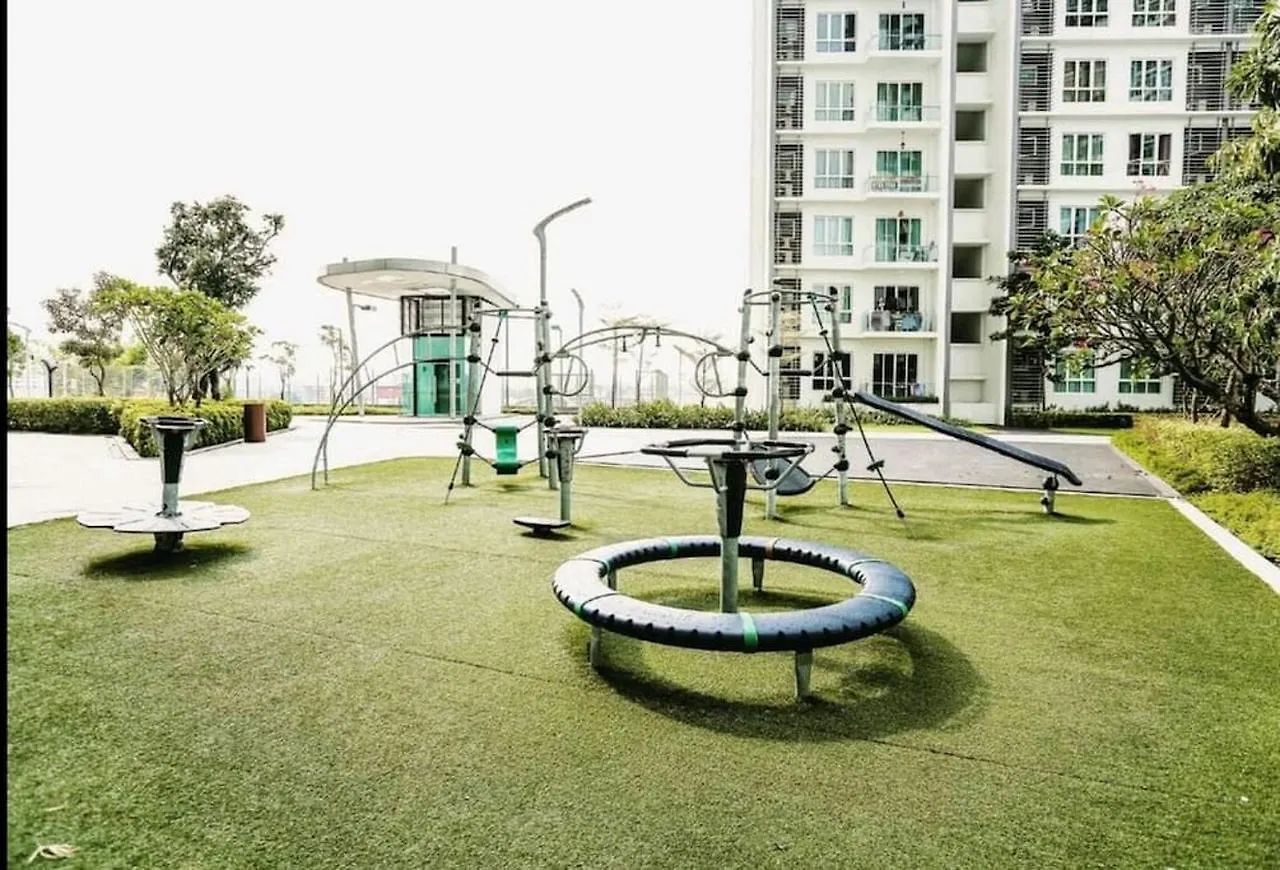 Apartment Hostahome Suites At Tropez Residence Danga Bay Johor Bahru