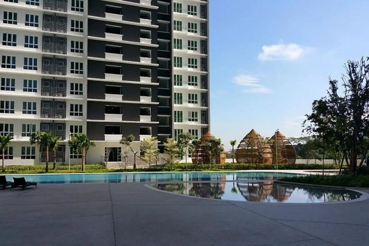 Hostahome Suites At Tropez Residence Danga Bay Johor Bahru 0*,  Malaysia